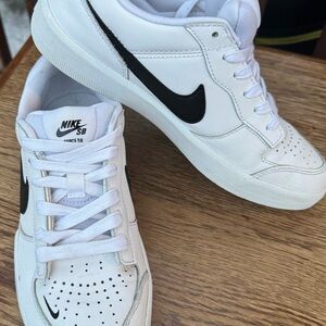 Nike Men’s SB Forcé 58 Premium White and Black